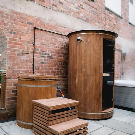 Magistrates Penthouse Suite - Town Centre Apartments With Spa Morpeth Exteriör bild