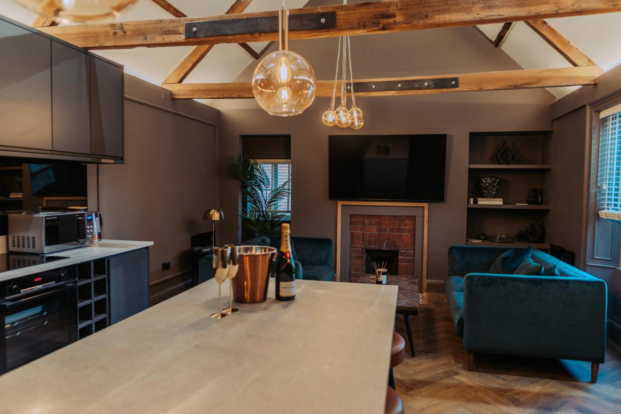 Magistrates Penthouse Suite - Town Centre Apartments With Spa Morpeth Exteriör bild